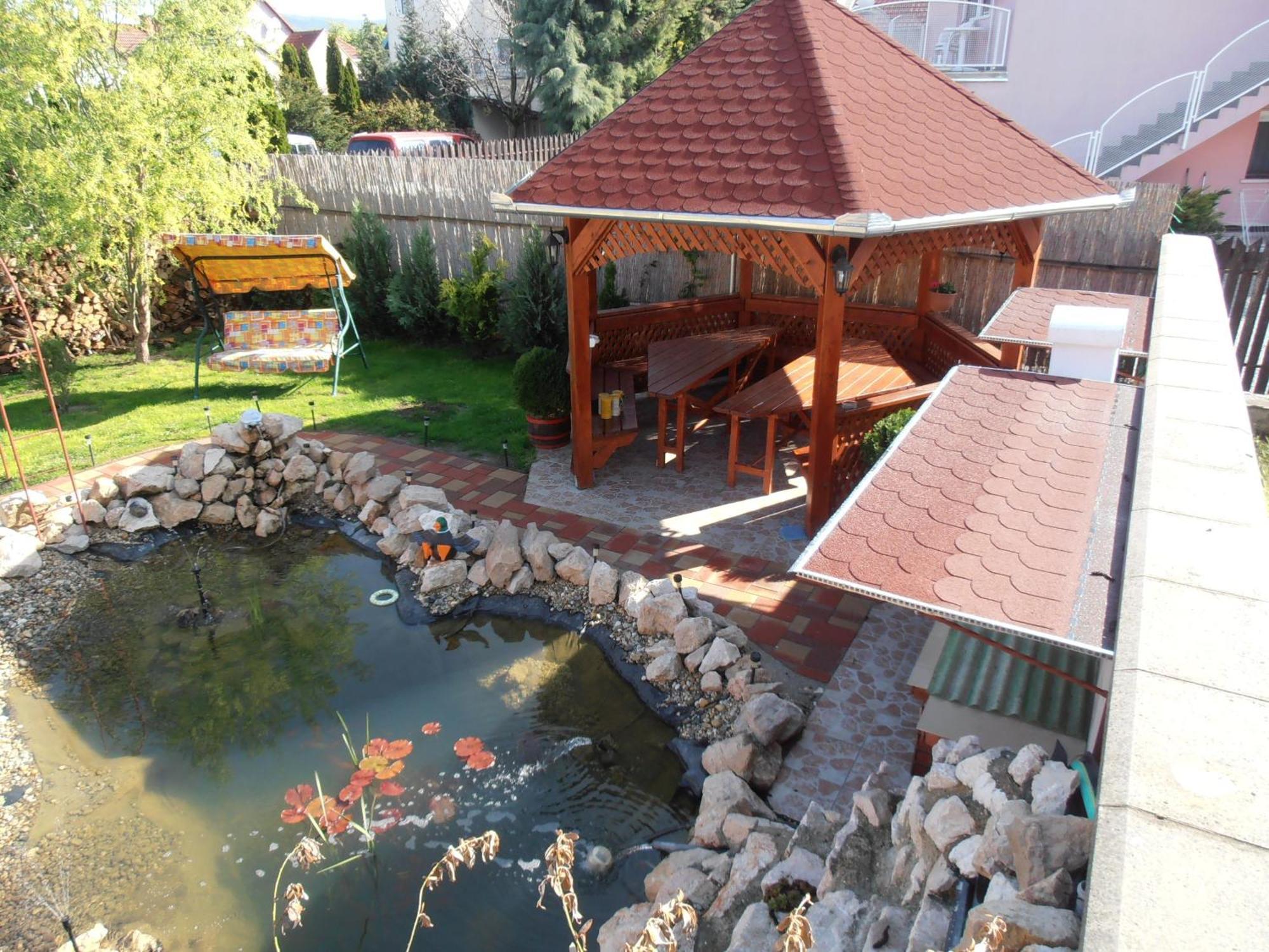 Gal Apartmanhaz 哈卡尼 外观 照片